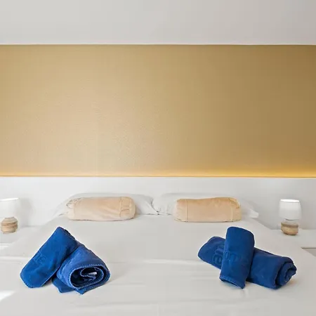 Blue Infinity 4 By Interhome * בניטאצ'ל