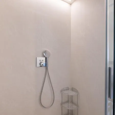 Blue Infinity 4 By Interhome